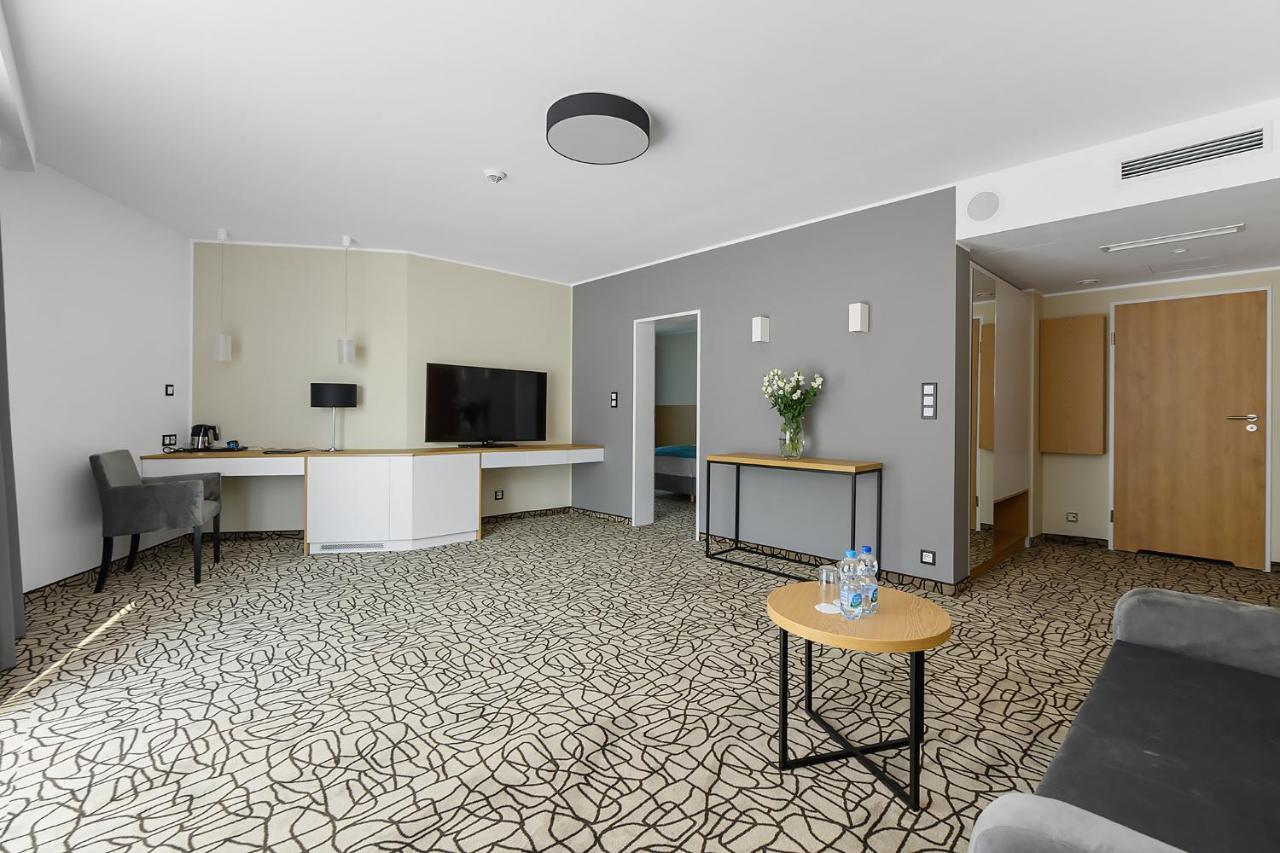 Aparthotel Termy 乌涅尤夫 外观 照片